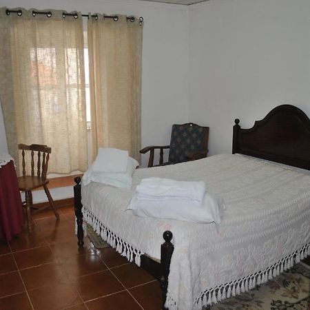 Casa Dos Teles Guest House Евора Екстериор снимка